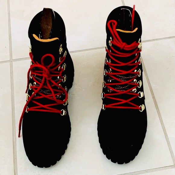 #SOLD# Timberland NIB 6” Premium Vibram Waterproof "Black Nubuck" boots.SIZE 7 - Picture 4 of 16